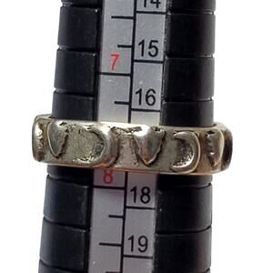 Silver Tone Moon Heart Design Sz 7.5 Unsigned